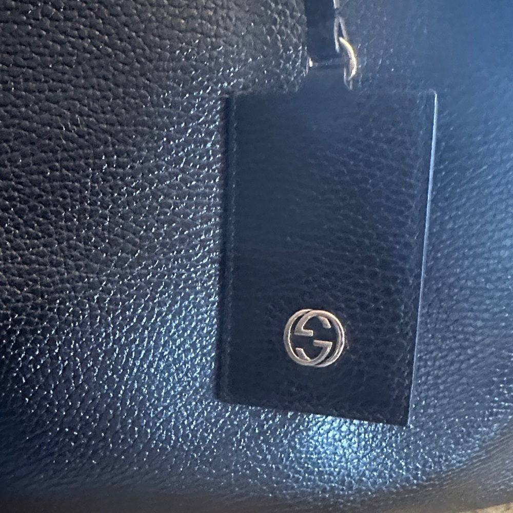 Gucci ❤️  Swing tote/Shopper in a black pebbled leather - Pre❤️Loved - Picture 6 of 17